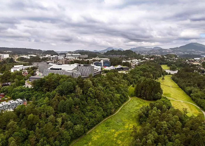 Quality Edvard Grieg