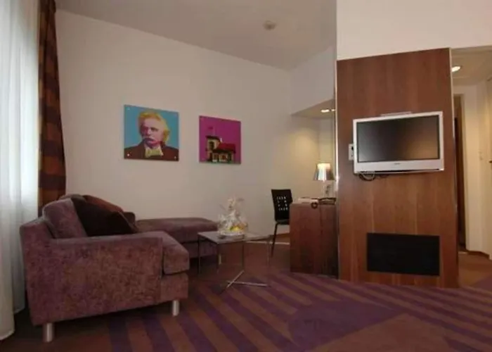 Otel Quality Edvard Grieg 4*