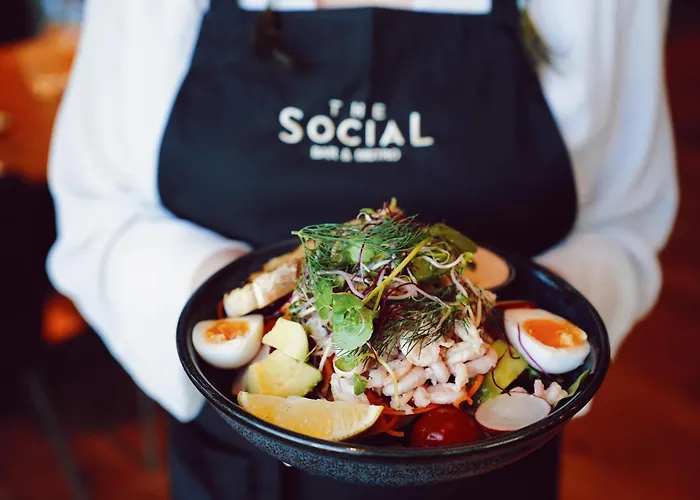 Quality Edvard Grieg 4*