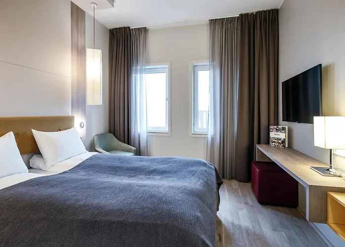 Quality Edvard Grieg 4*